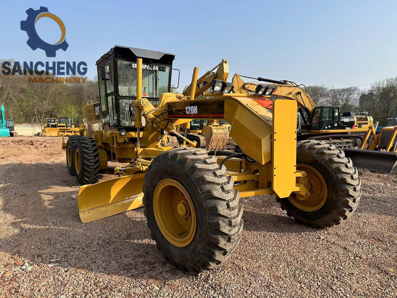 CATERPILLAR 120H - 平路机:图2 CATERPILLAR 120H - 平路机:图2