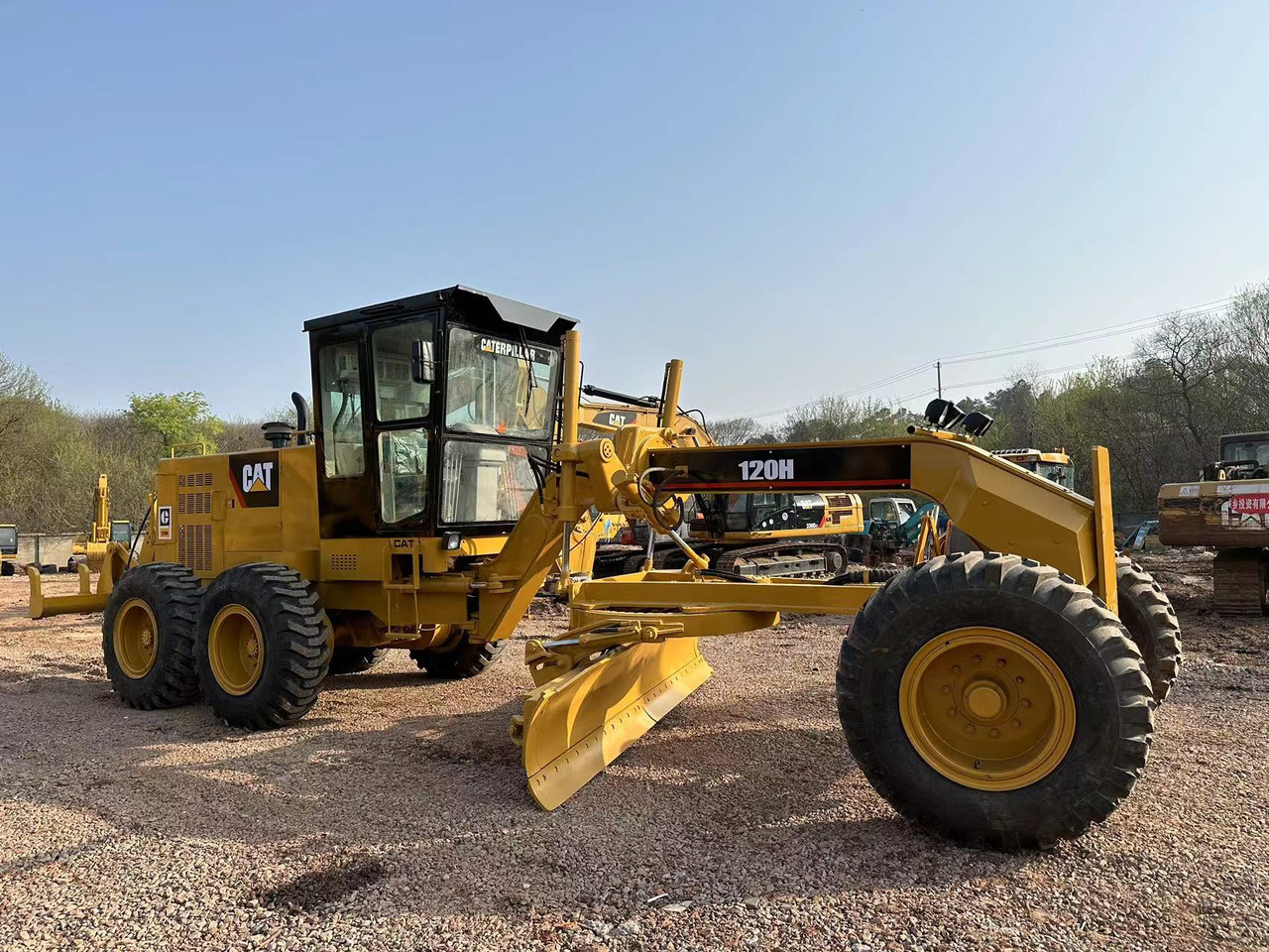 CATERPILLAR 120H - 平路机:图1 CATERPILLAR 120H - 平路机:图1