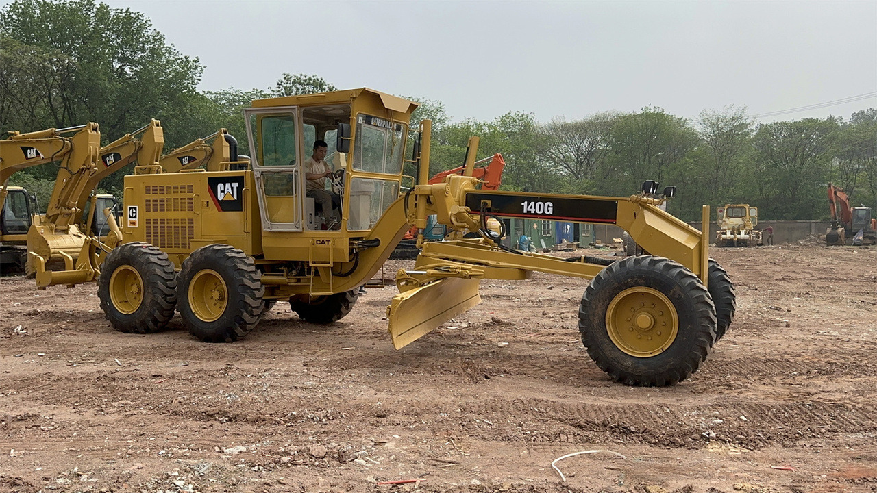 CATERPILLAR 140G - 平路机:图3 CATERPILLAR 140G - 平路机:图3