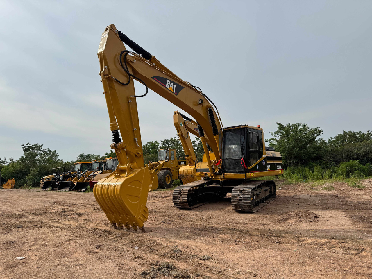 CATERPILLAR 320BL - 履带式挖掘机:图1 CATERPILLAR 320BL - 履带式挖掘机:图1