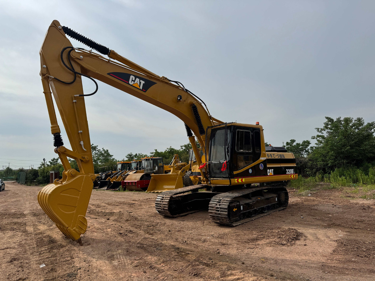 CATERPILLAR 320BL - 履带式挖掘机:图2 CATERPILLAR 320BL - 履带式挖掘机:图2