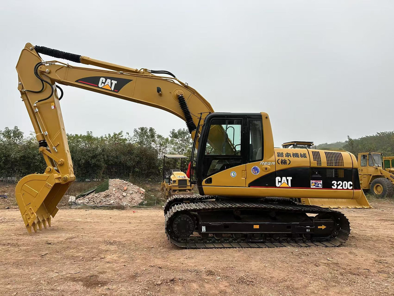 CATERPILLAR 320CL - 履带式挖掘机:图1 CATERPILLAR 320CL - 履带式挖掘机:图1
