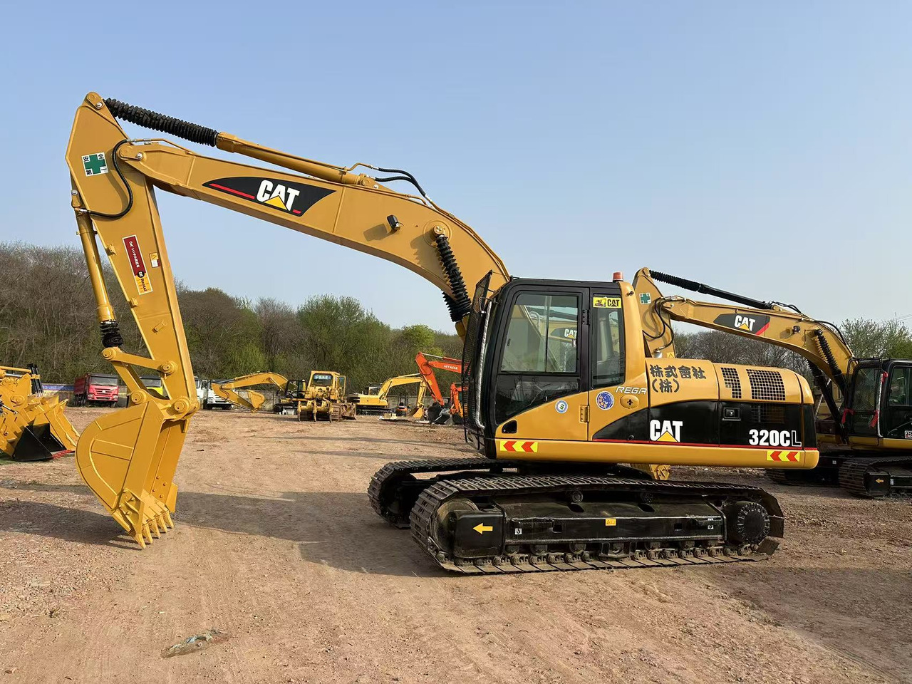 CATERPILLAR 320C - 履带式挖掘机:图1 CATERPILLAR 320C - 履带式挖掘机:图1