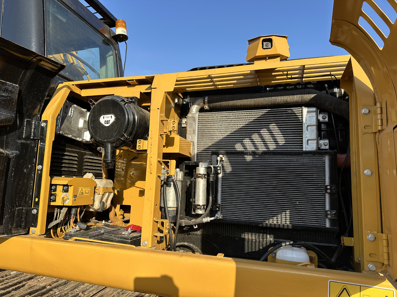 履带式挖掘机 CATERPILLAR 320DL：图9