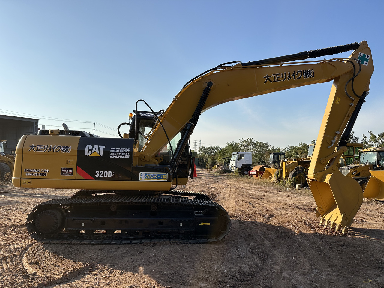 CATERPILLAR 320DL - 履带式挖掘机:图1 CATERPILLAR 320DL - 履带式挖掘机:图1