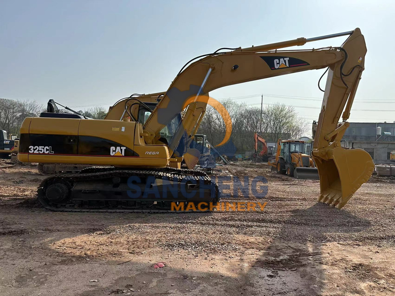CATERPILLAR 325CL - 履带式挖掘机:图1 CATERPILLAR 325CL - 履带式挖掘机:图1