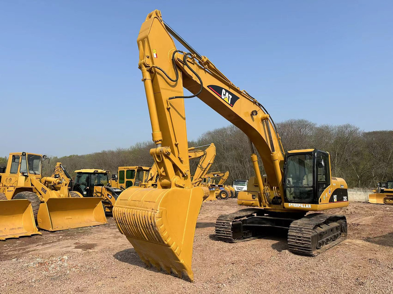CATERPILLAR 325C - 履带式挖掘机:图2 CATERPILLAR 325C - 履带式挖掘机:图2