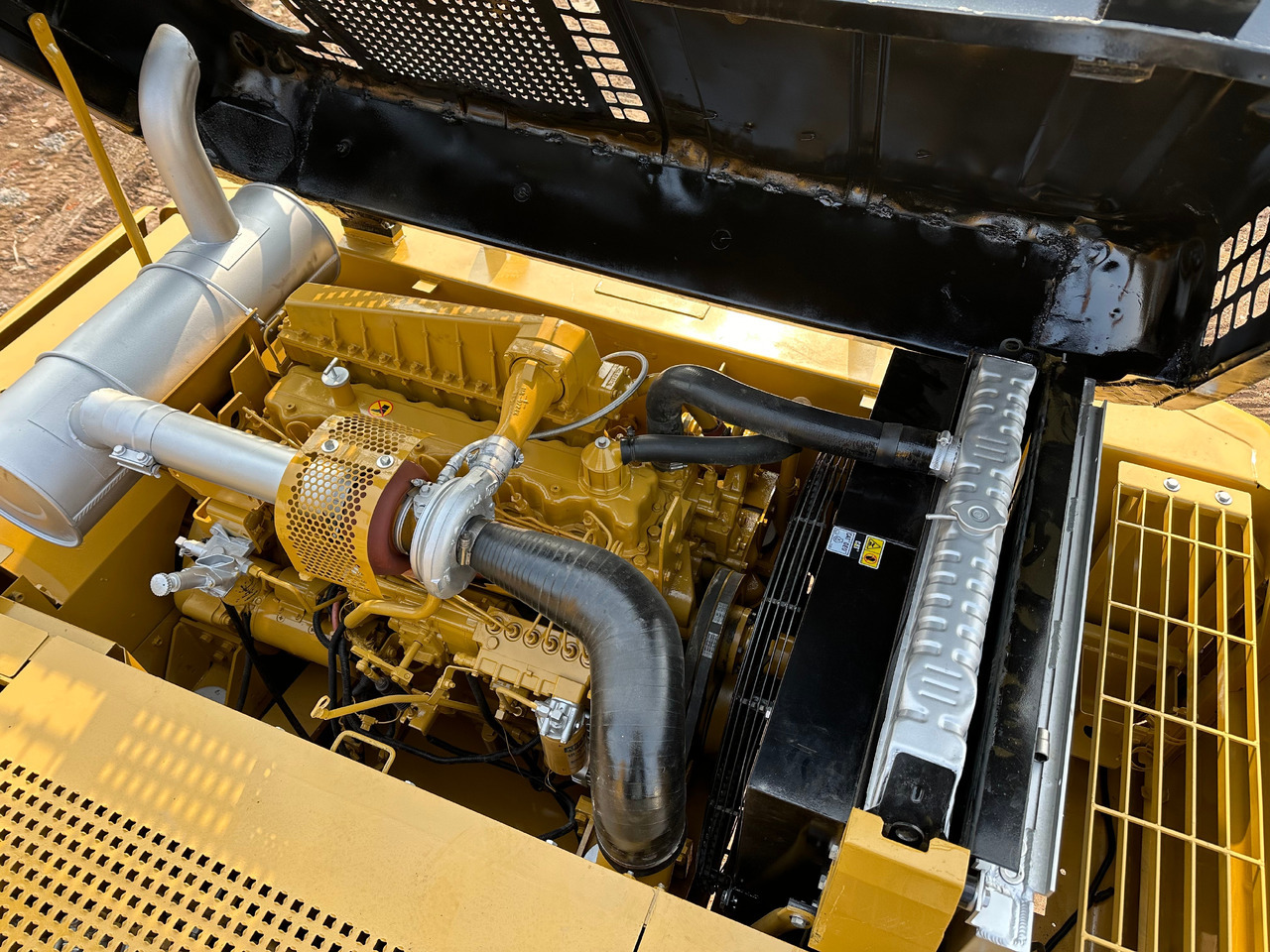 履带式挖掘机 CATERPILLAR 330BL crawler excavator:图9 履带式挖掘机 CATERPILLAR 330BL crawler excavator:图9