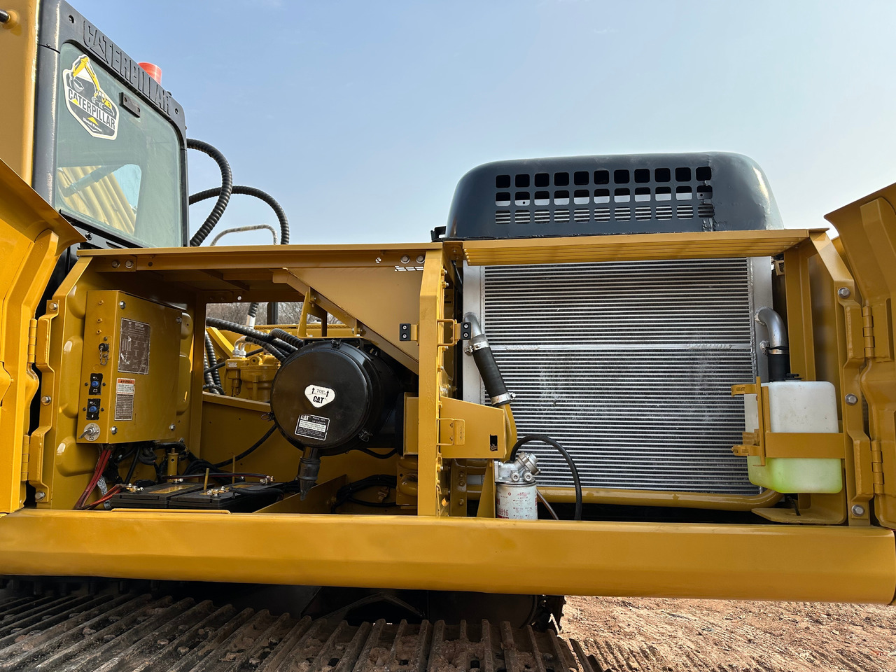 履带式挖掘机 CATERPILLAR 330BL crawler excavator:图7 履带式挖掘机 CATERPILLAR 330BL crawler excavator:图7