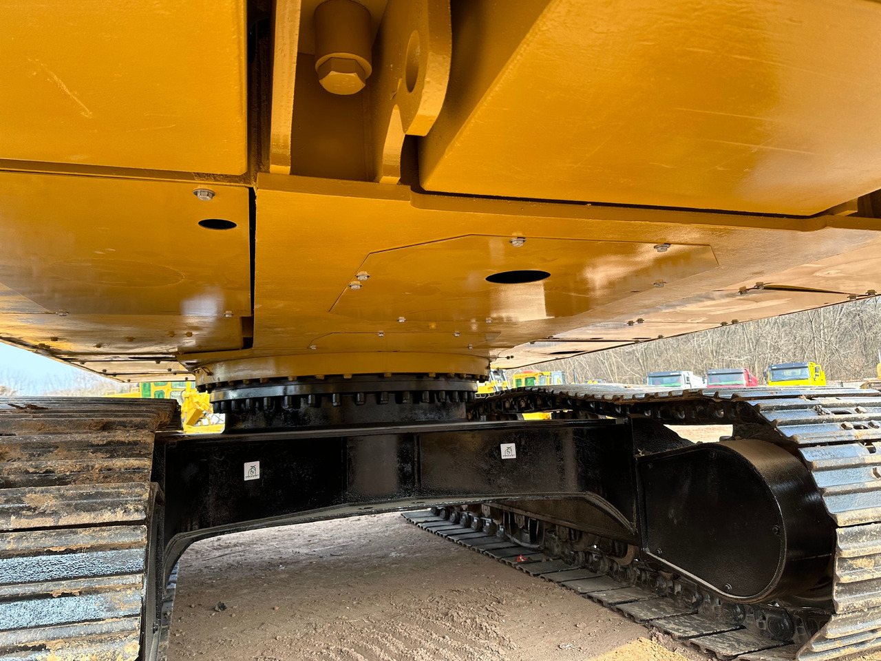 履带式挖掘机 CATERPILLAR 330BL crawler excavator:图6 履带式挖掘机 CATERPILLAR 330BL crawler excavator:图6