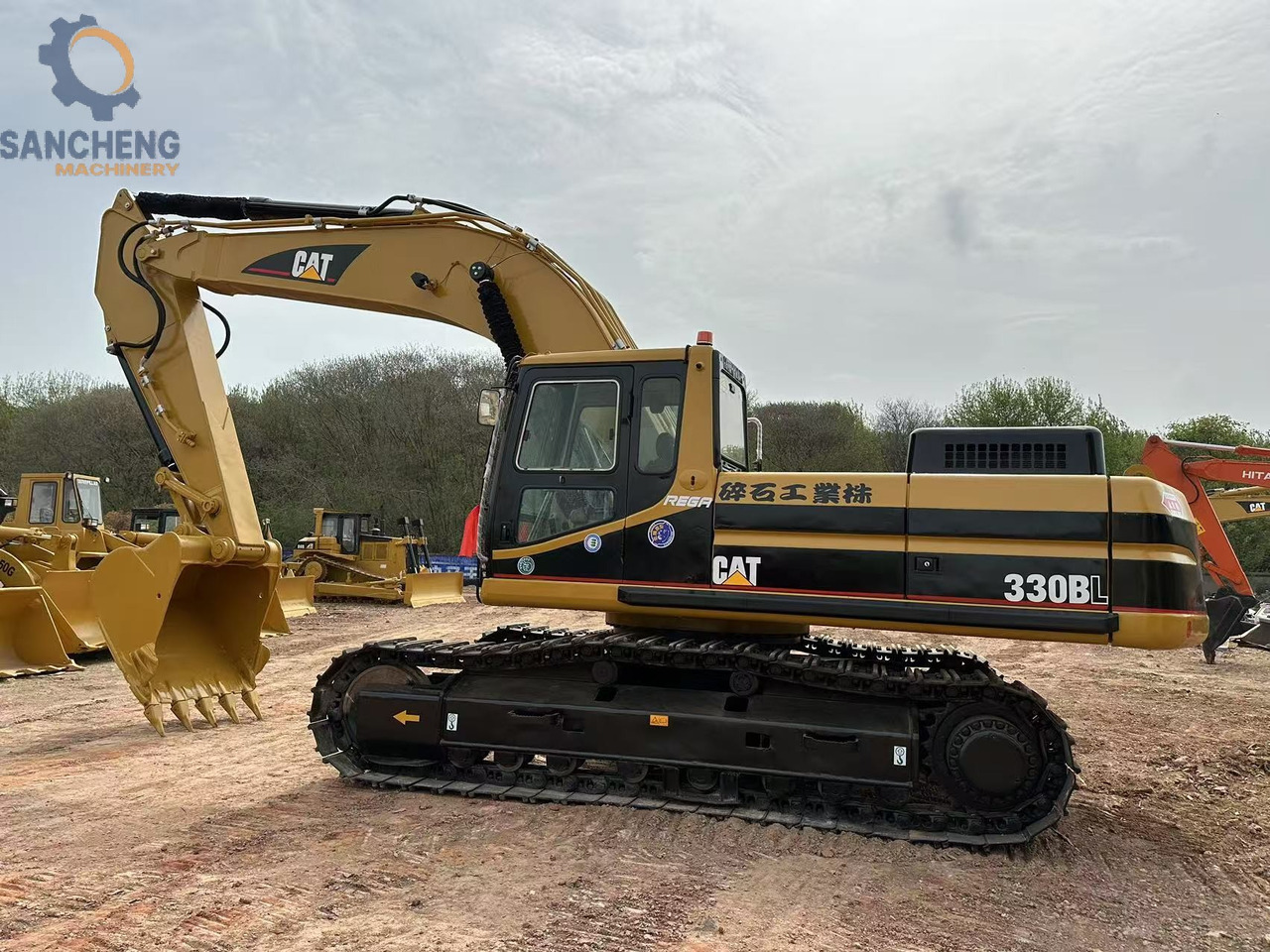 CATERPILLAR 330BL - 履带式挖掘机:图1 CATERPILLAR 330BL - 履带式挖掘机:图1