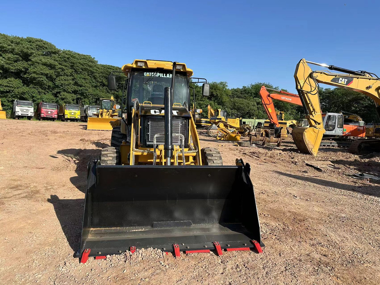 CATERPILLAR 420F2 - 反铲装载机:图2 CATERPILLAR 420F2 - 反铲装载机:图2
