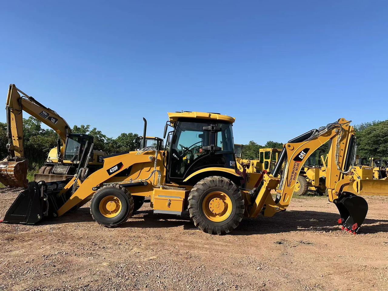 CATERPILLAR 420F2 - 反铲装载机:图4 CATERPILLAR 420F2 - 反铲装载机:图4