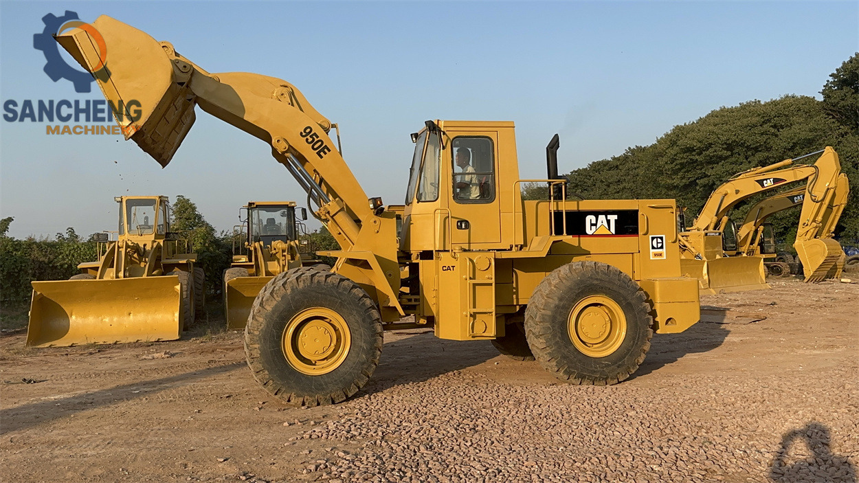 CATERPILLAR 950E - 轮式装载机:图2 CATERPILLAR 950E - 轮式装载机:图2