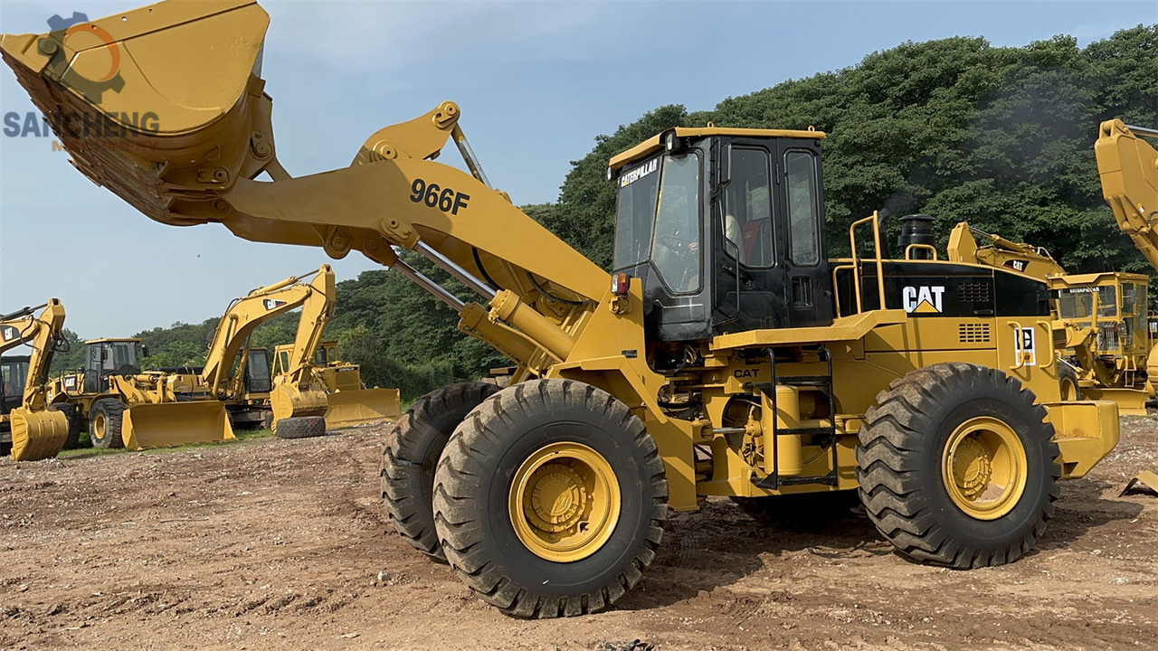 CATERPILLAR 966F - 轮式装载机:图2 CATERPILLAR 966F - 轮式装载机:图2