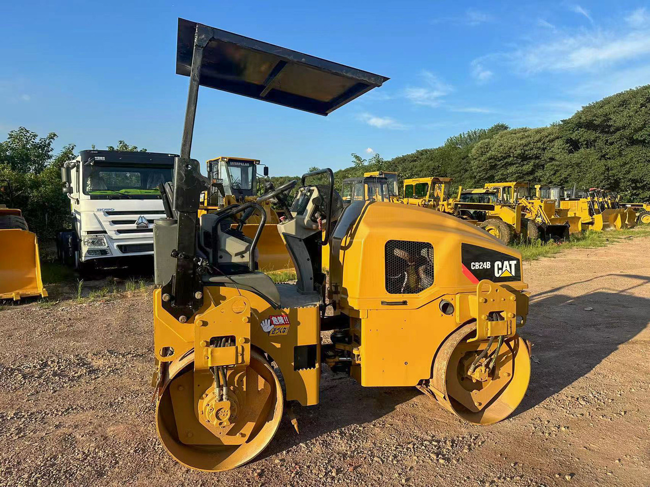 CATERPILLAR CB24B - 碾压机:图4 CATERPILLAR CB24B - 碾压机:图4