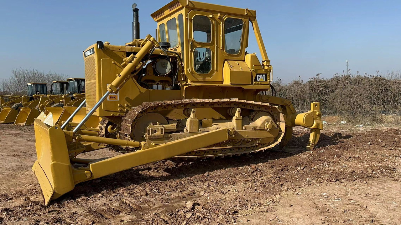 CATERPILLAR D8K - 推土机:图1 CATERPILLAR D8K - 推土机:图1
