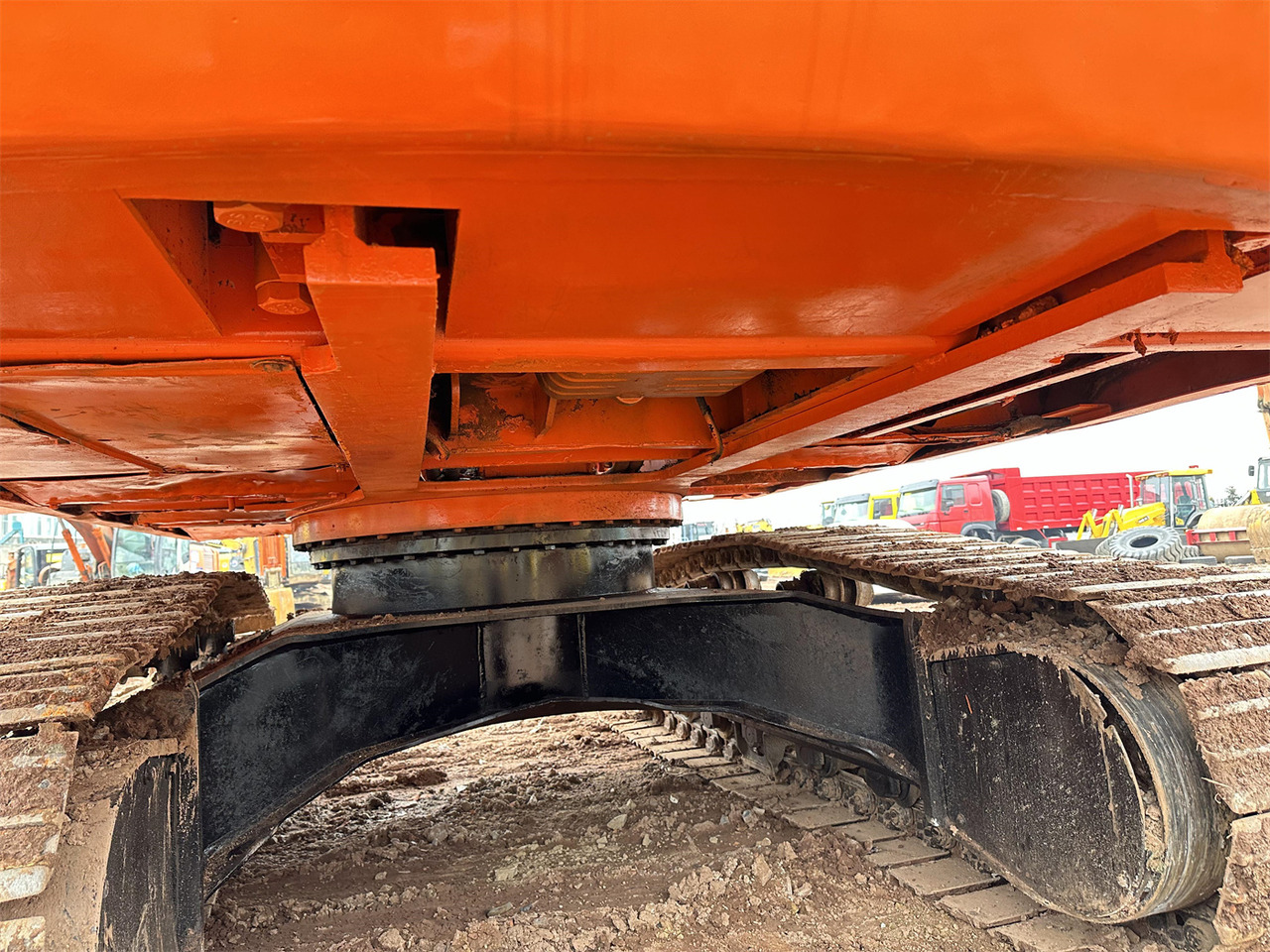 履带式挖掘机 DOOSAN DH220 excavator:图7 履带式挖掘机 DOOSAN DH220 excavator:图7