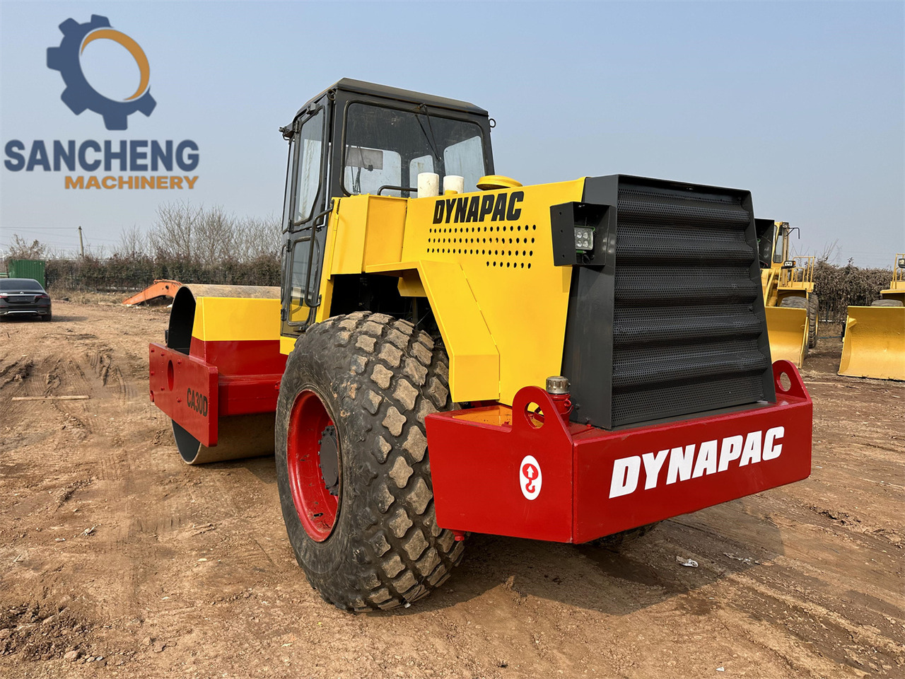 DYNAPAC CA30D - 碾压机:图1 DYNAPAC CA30D - 碾压机:图1