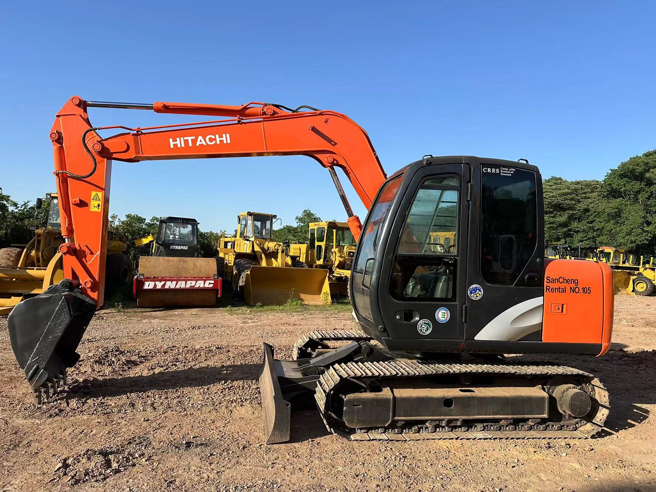 HITACHI ZAXIS ZX70 - 小型挖掘机:图2 HITACHI ZAXIS ZX70 - 小型挖掘机:图2