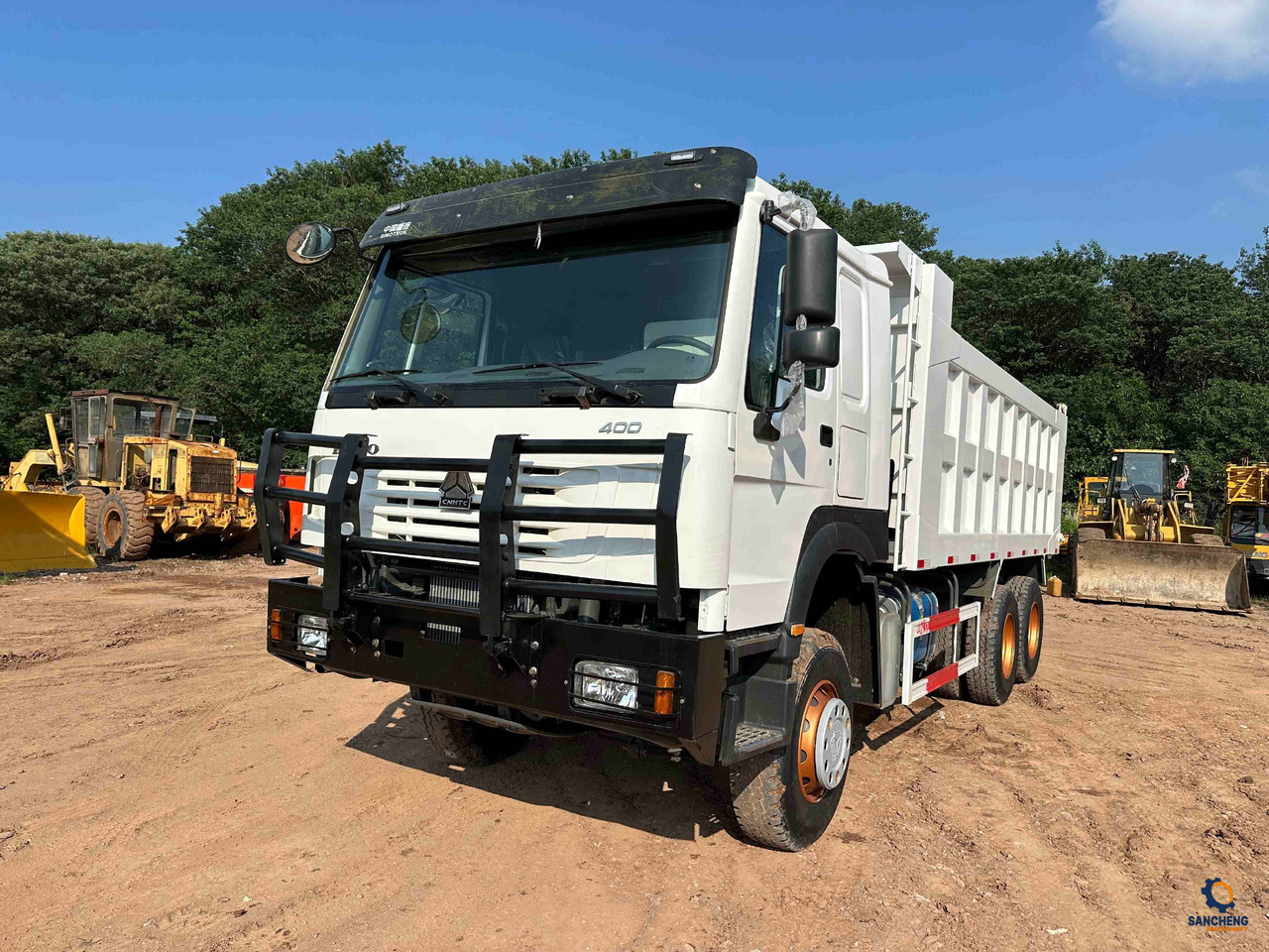 HOWO 400 With Bumper - 翻斗车:图3 HOWO 400 With Bumper - 翻斗车:图3