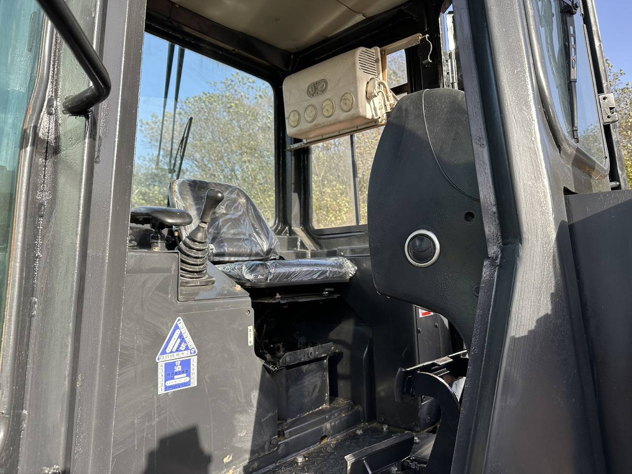 推土机 SHANTUI SD22 Bulldozer:图7 推土机 SHANTUI SD22 Bulldozer:图7