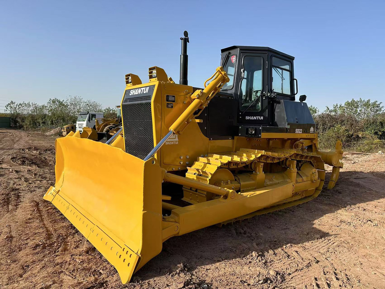 SHANTUI SD22 bulldozer - 推土机:图2 SHANTUI SD22 bulldozer - 推土机:图2