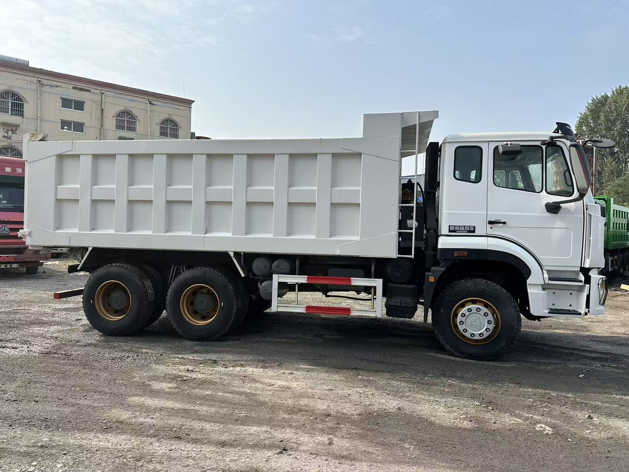 翻斗车 用于运输 散装材料 SINOTRUK HOHAN 400hp 6x4 tipper truck：图7