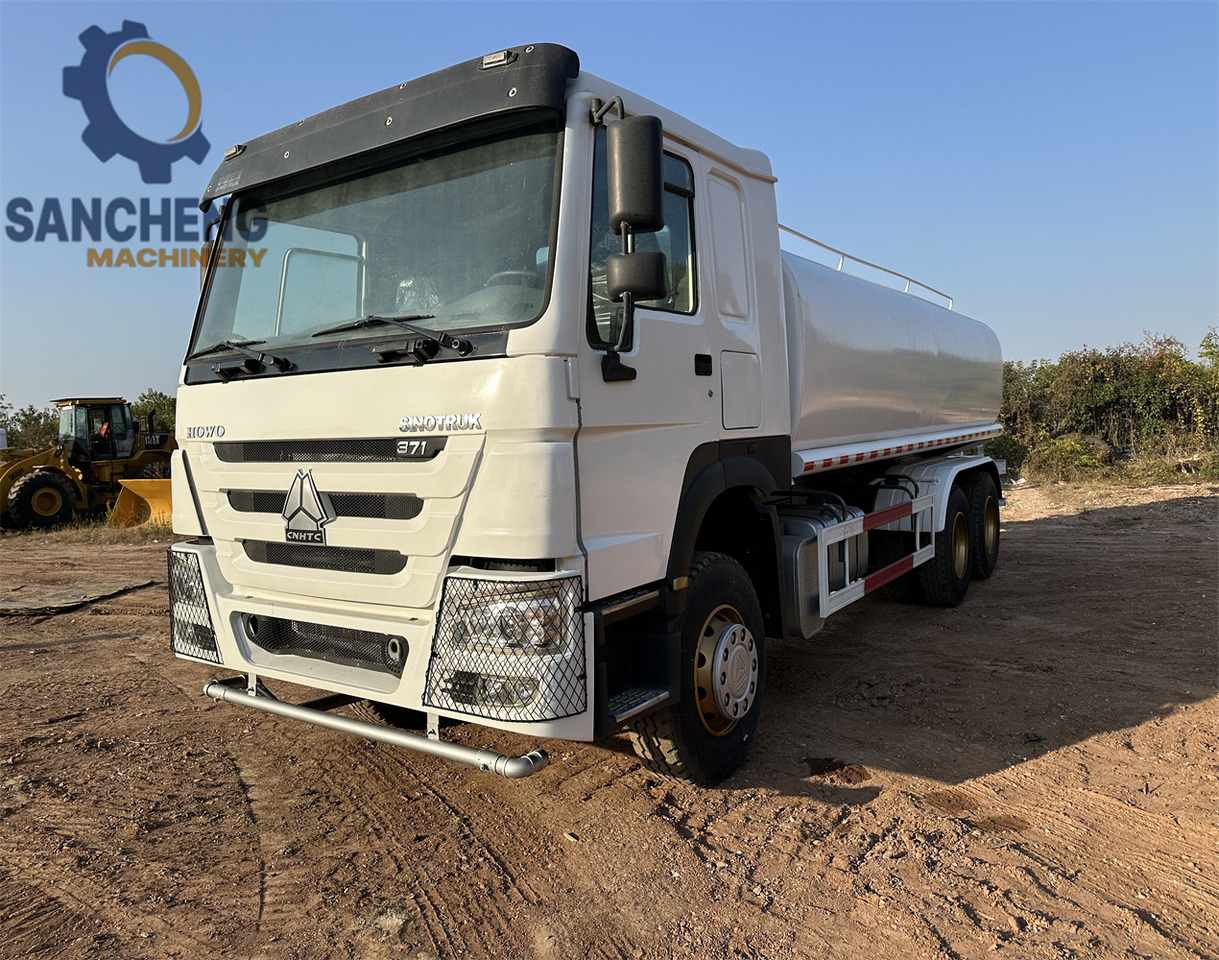 SINOTRUK HOWO 371 6x4 Water Tanker Truck - 罐车:图1 SINOTRUK HOWO 371 6x4 Water Tanker Truck - 罐车:图1