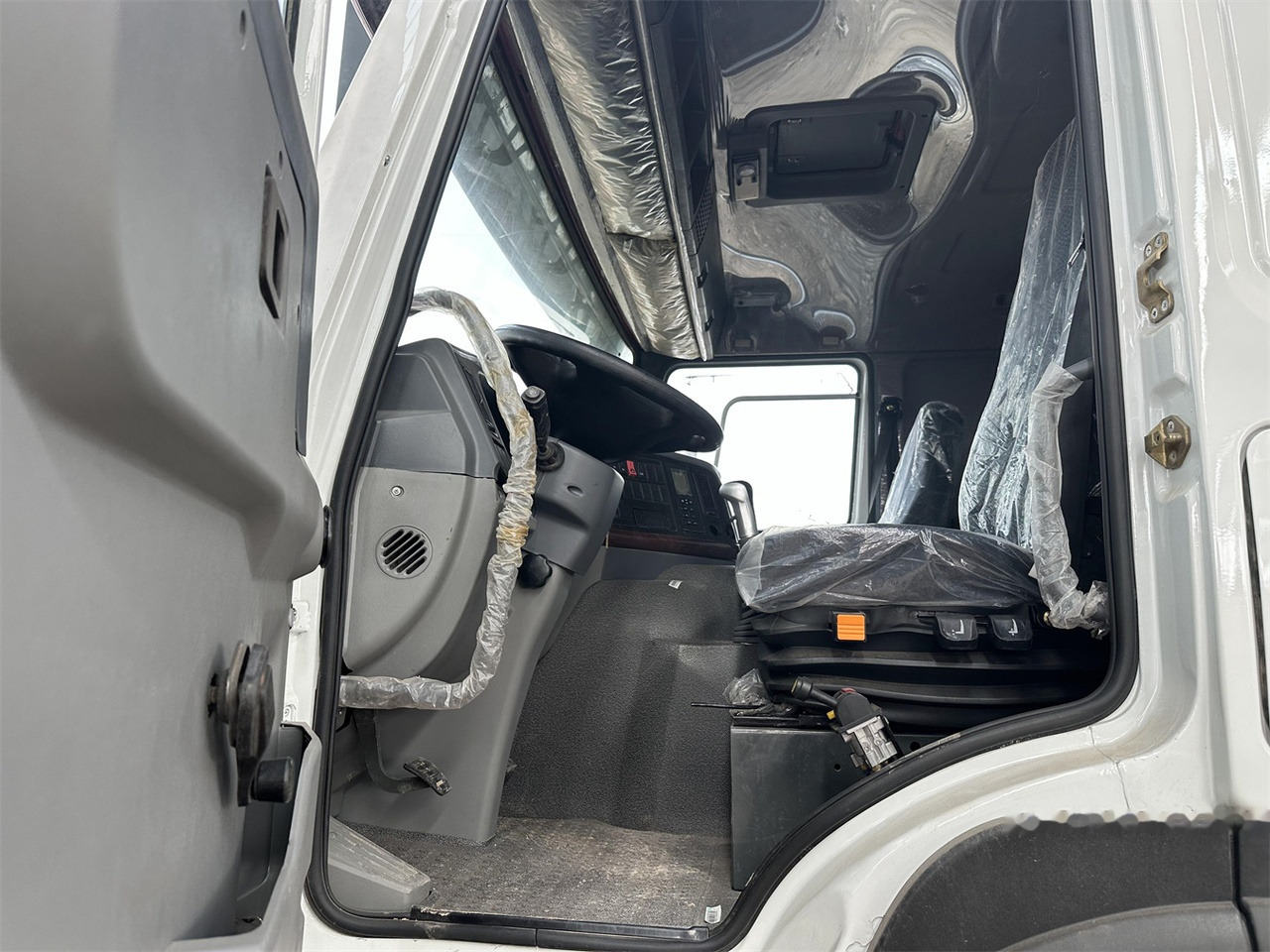翻斗车 用于运输 筒仓 SINOTRUK HOWO 371 Dump Truck：图6