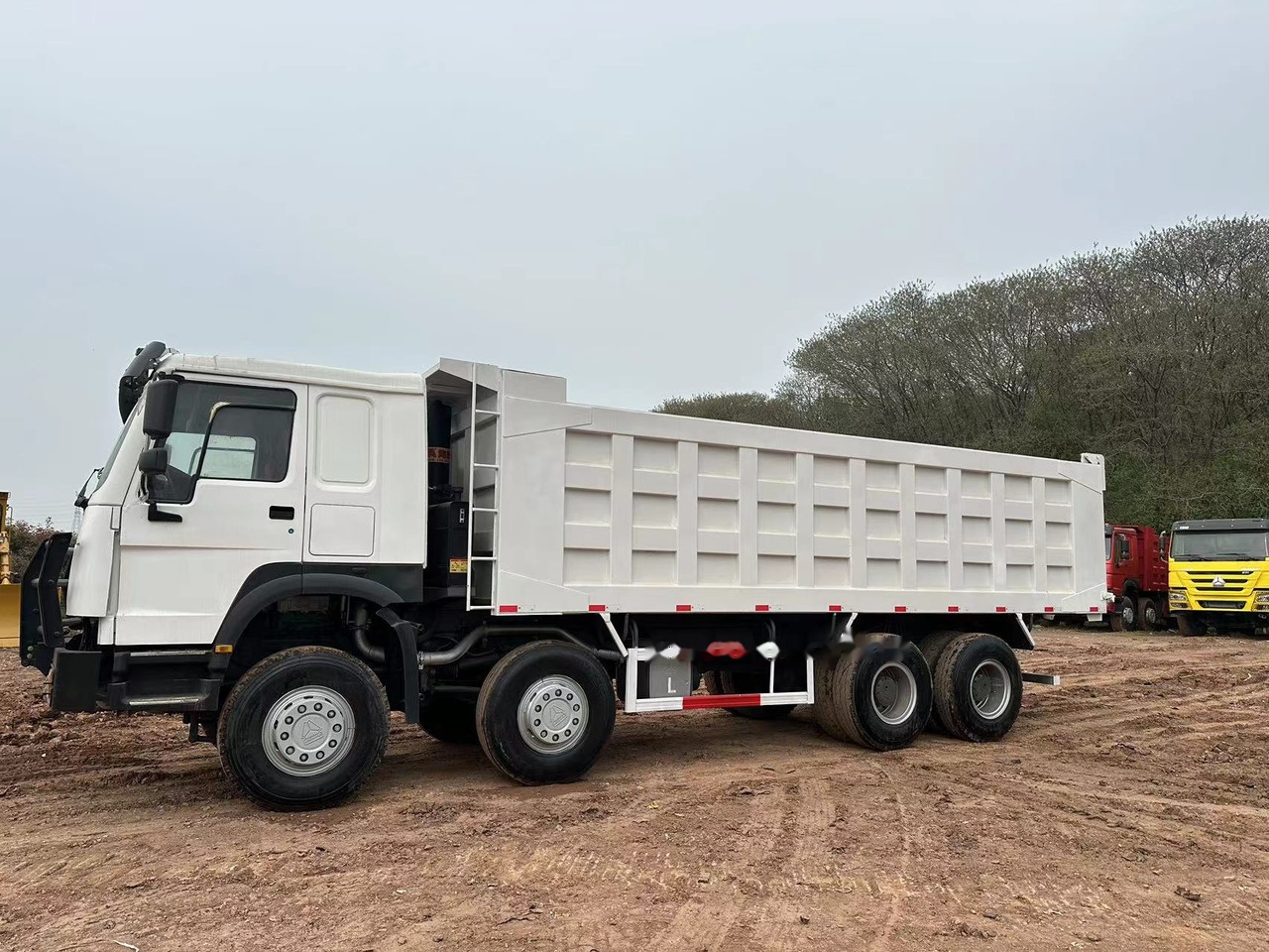 SINOTRUK HOWO 371 with Bumper - 翻斗车:图5 SINOTRUK HOWO 371 with Bumper - 翻斗车:图5