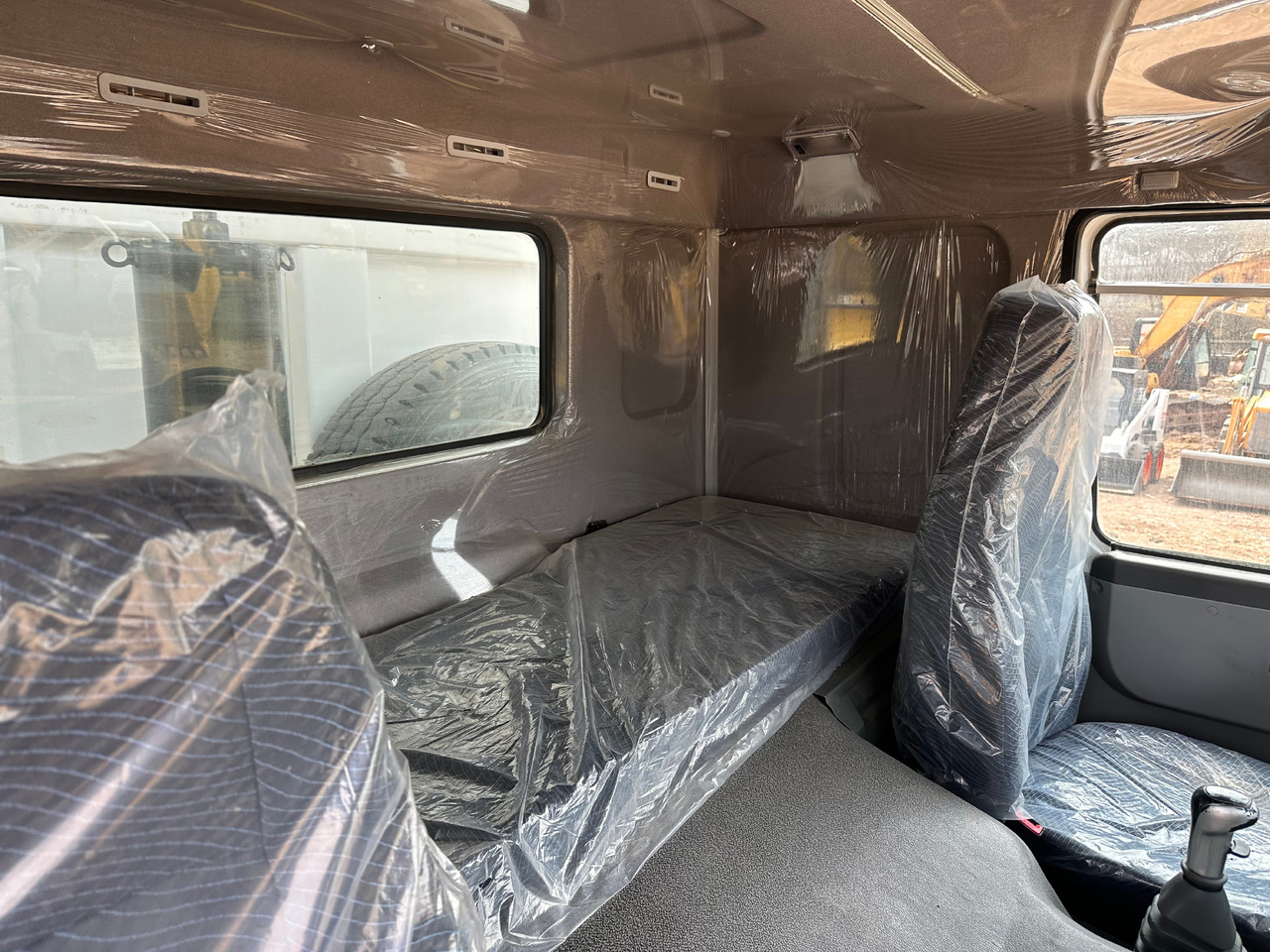 SINOTRUK HOWO Dump truck 371 6x4 - 翻斗车:图3 SINOTRUK HOWO Dump truck 371 6x4 - 翻斗车:图3