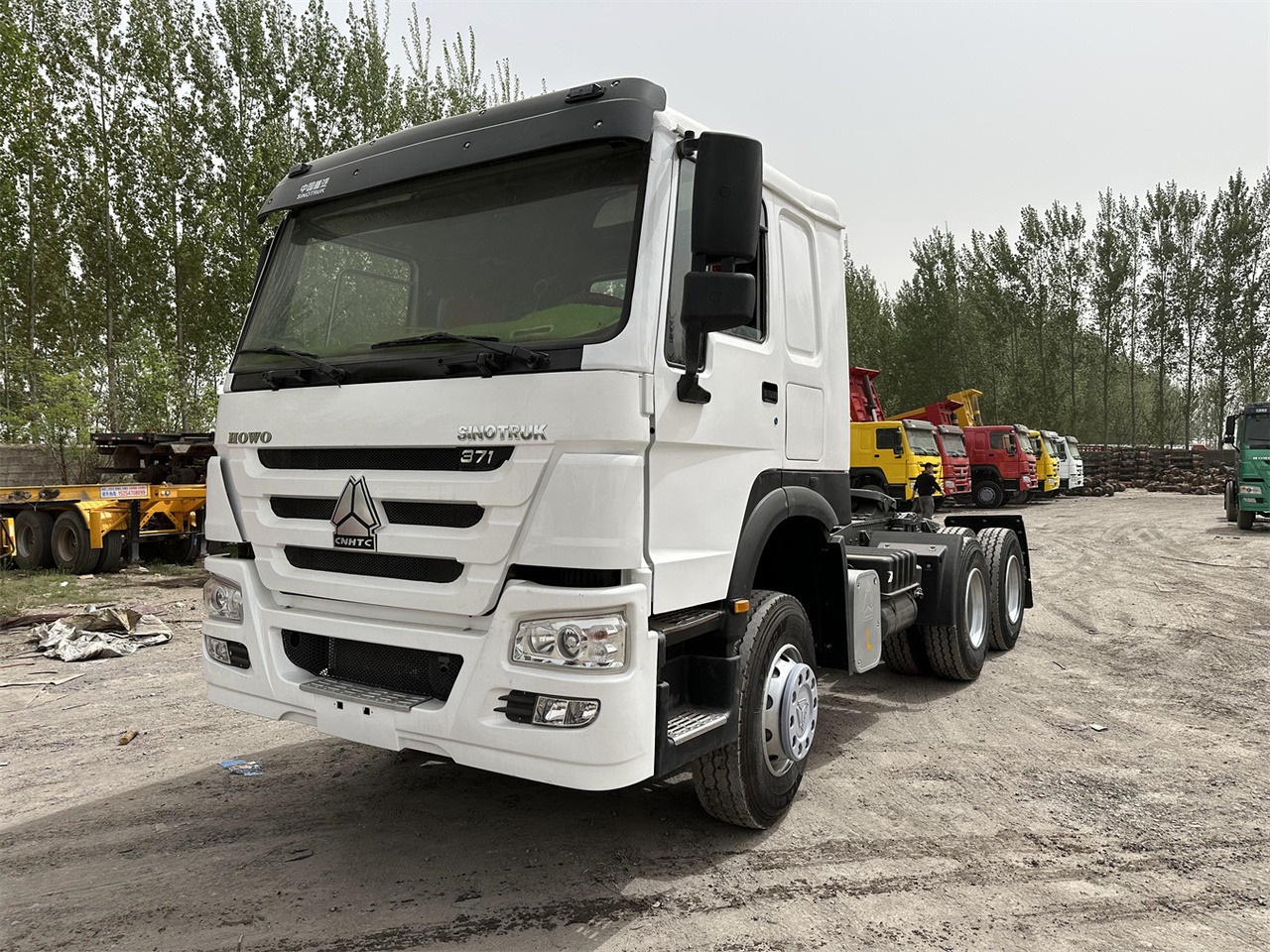 SINOTRUK Howo 371hp Truck Head - 牵引车:图2 SINOTRUK Howo 371hp Truck Head - 牵引车:图2