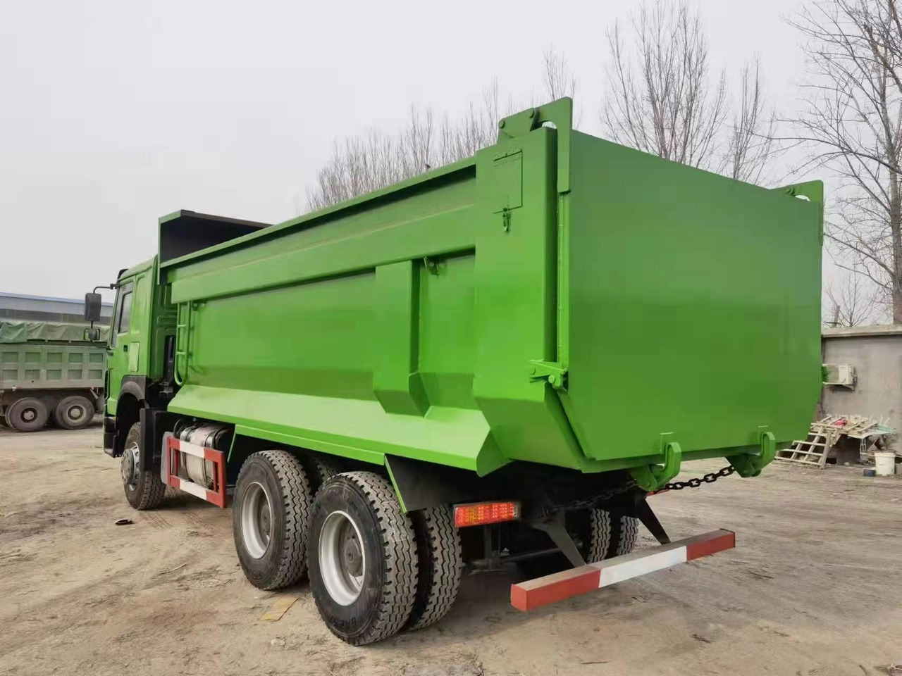 SINOTRUK Howo 6x4 Dump truck 371hp - 翻斗车:图4 SINOTRUK Howo 6x4 Dump truck 371hp - 翻斗车:图4