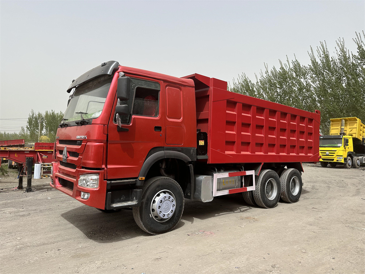 SINOTRUK Howo Dump truck 371 - 翻斗车:图1 SINOTRUK Howo Dump truck 371 - 翻斗车:图1