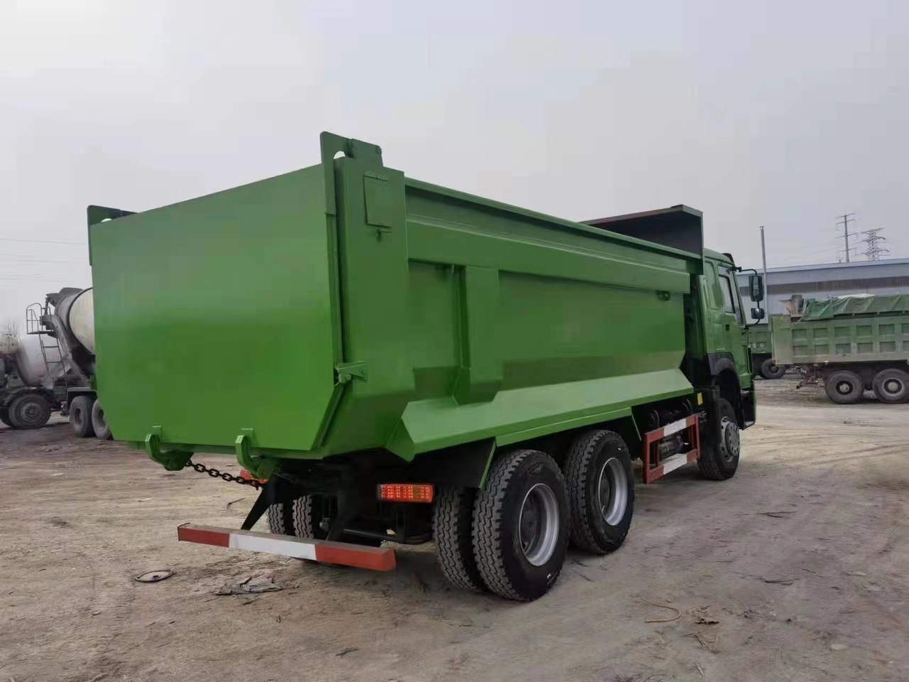 SINOTRUK Howo Dump truck 371 - 翻斗车:图5 SINOTRUK Howo Dump truck 371 - 翻斗车:图5