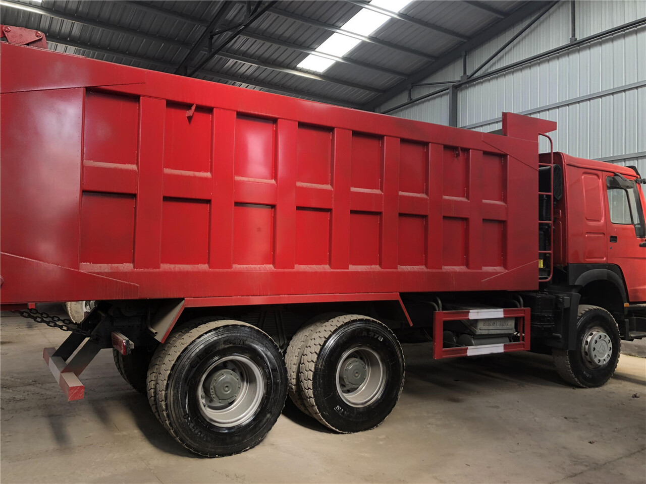 SINOTRUK Howo Dump truck 371 - 翻斗车:图3 SINOTRUK Howo Dump truck 371 - 翻斗车:图3