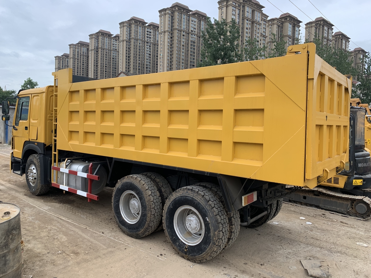 SINOTRUK Howo Dump truck 371 - 翻斗车:图4 SINOTRUK Howo Dump truck 371 - 翻斗车:图4