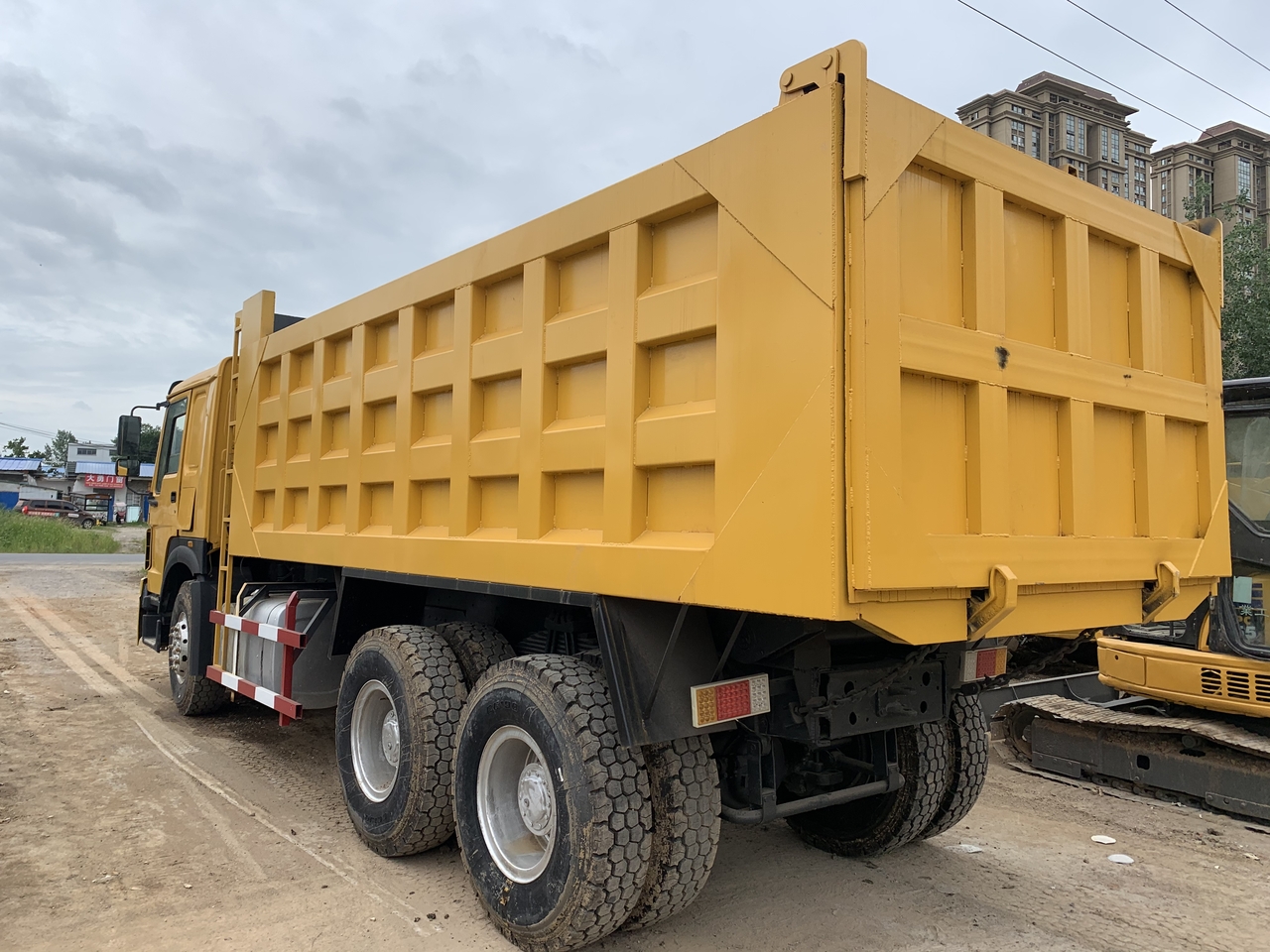 SINOTRUK Howo Dump truck 371 - 翻斗车:图5 SINOTRUK Howo Dump truck 371 - 翻斗车:图5
