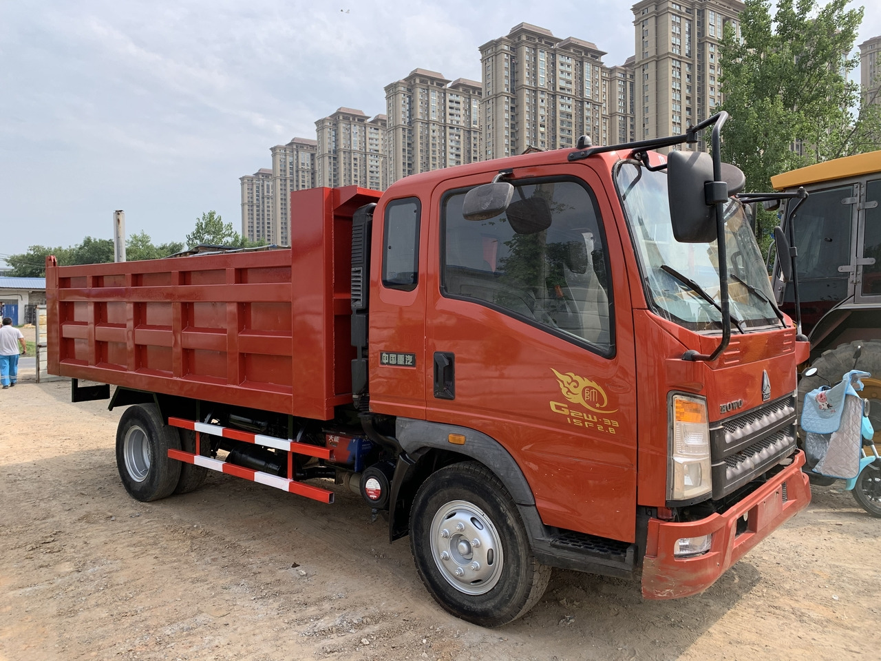 SINOTRUK Howo Dump truck 4x2 - 翻斗车:图1 SINOTRUK Howo Dump truck 4x2 - 翻斗车:图1