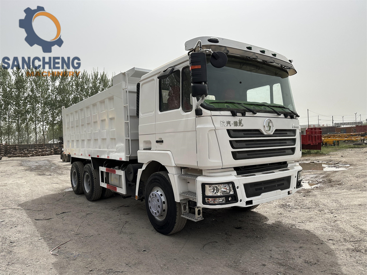 Shacman F3000 - 翻斗车:图1 Shacman F3000 - 翻斗车:图1