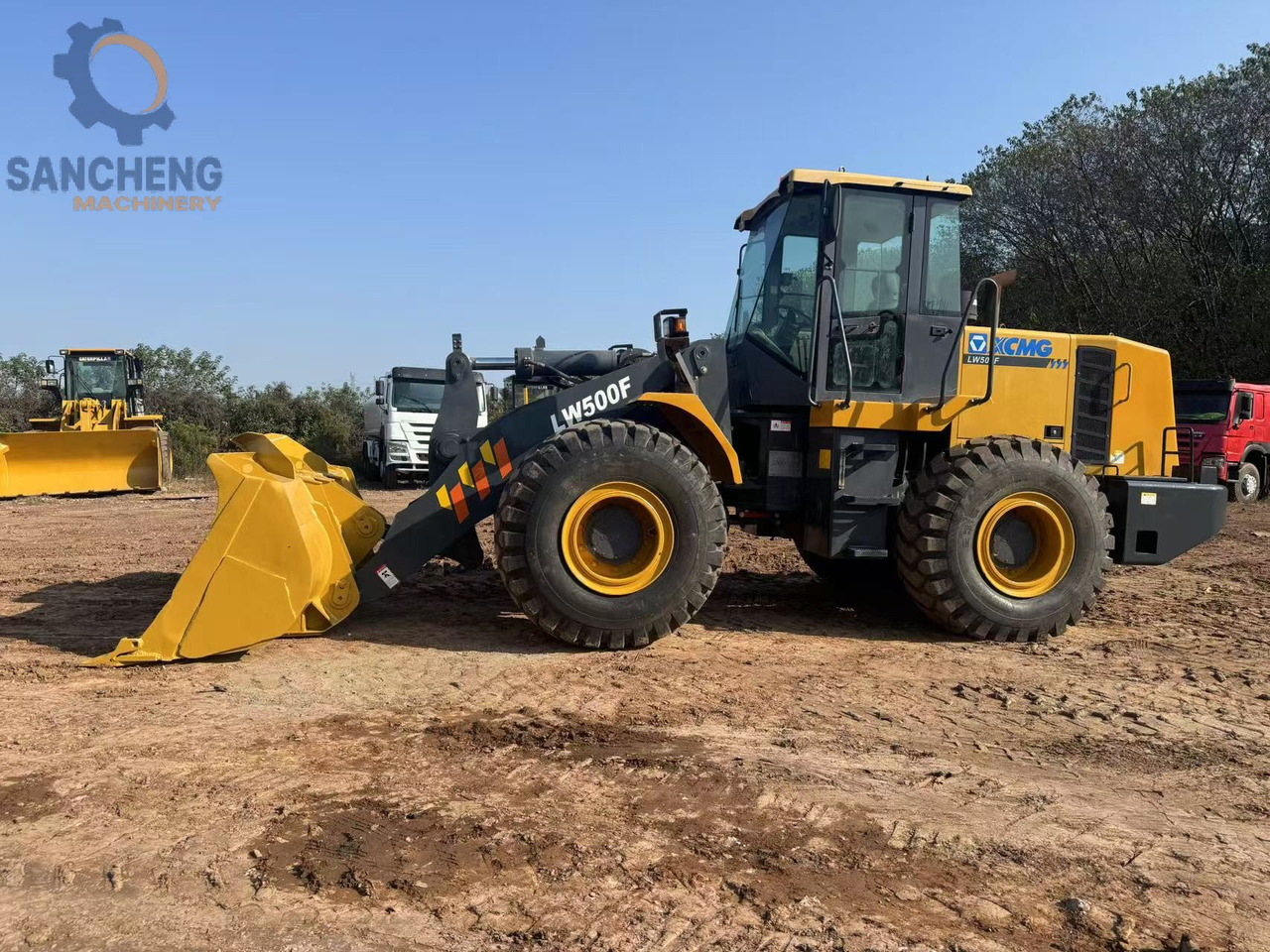 XCMG LW500F - 轮式装载机:图1 XCMG LW500F - 轮式装载机:图1