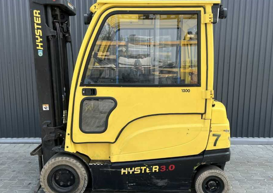 Hyster J3.0XN - 电动叉车:图2 Hyster J3.0XN - 电动叉车:图2
