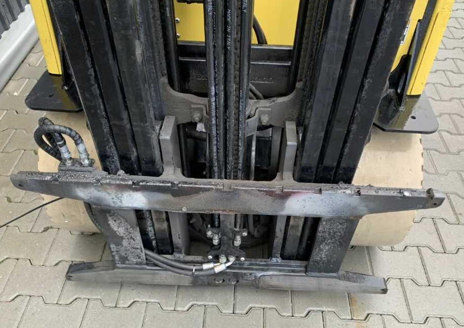 Hyster J3.0XN - 电动叉车:图3 Hyster J3.0XN - 电动叉车:图3