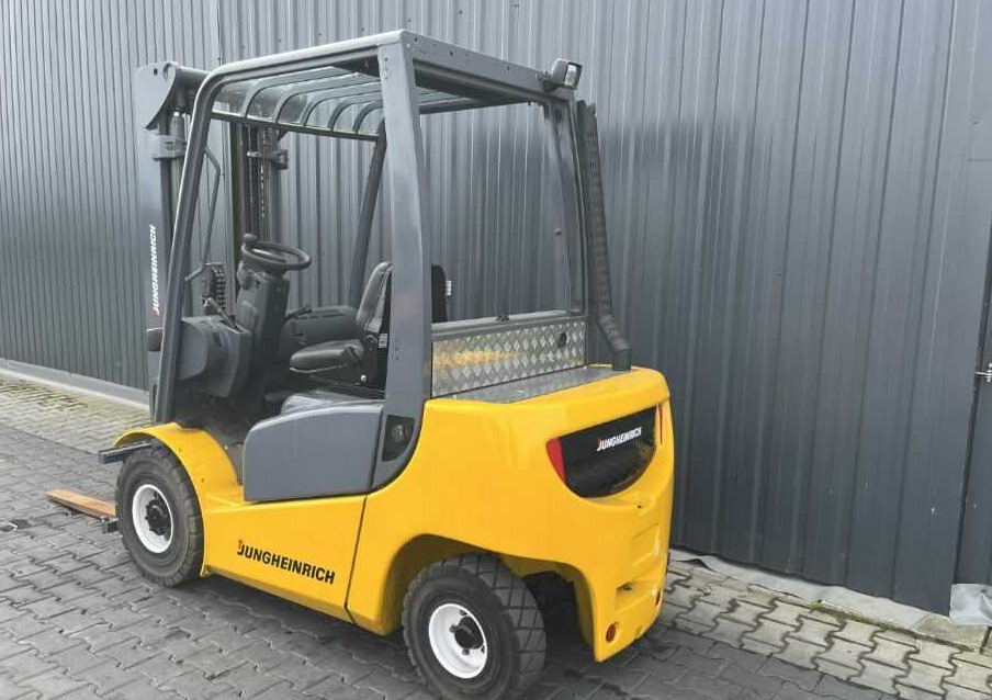 Jungheinrich DFG425 - 柴油叉车:图3 Jungheinrich DFG425 - 柴油叉车:图3