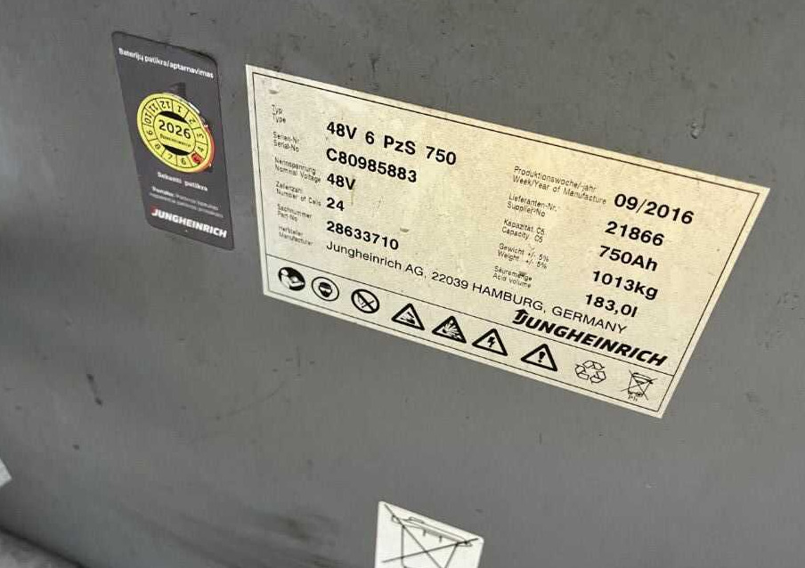 Jungheinrich EFG220 - 电动叉车:图5 Jungheinrich EFG220 - 电动叉车:图5