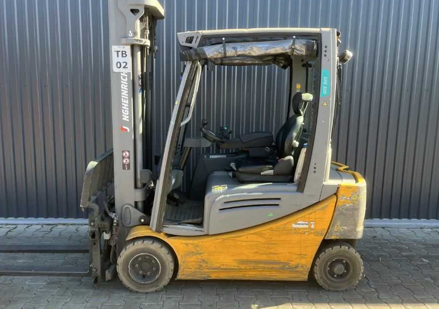 Jungheinrich EFG320 - 电动叉车:图2 Jungheinrich EFG320 - 电动叉车:图2