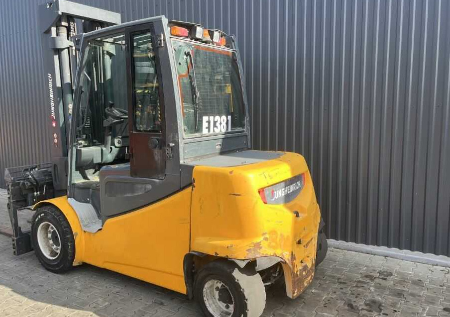 Jungheinrich EFGS50 - 电动叉车:图3 Jungheinrich EFGS50 - 电动叉车:图3