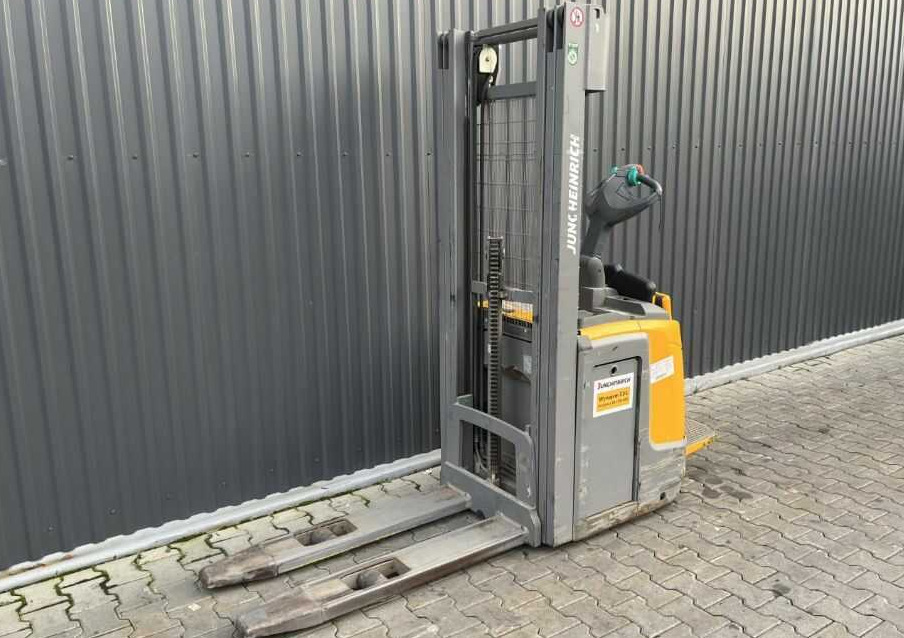 Jungheinrich ERC212 - 堆垛机:图1 Jungheinrich ERC212 - 堆垛机:图1