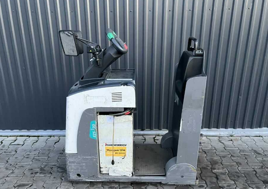 Jungheinrich EZS130 - 牵引车站:图2 Jungheinrich EZS130 - 牵引车站:图2